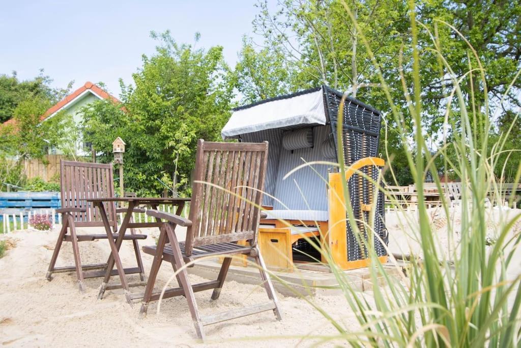 Ferienwohnungen Fehmarn Mit Parkplatz In Petersdorf Extérieur photo