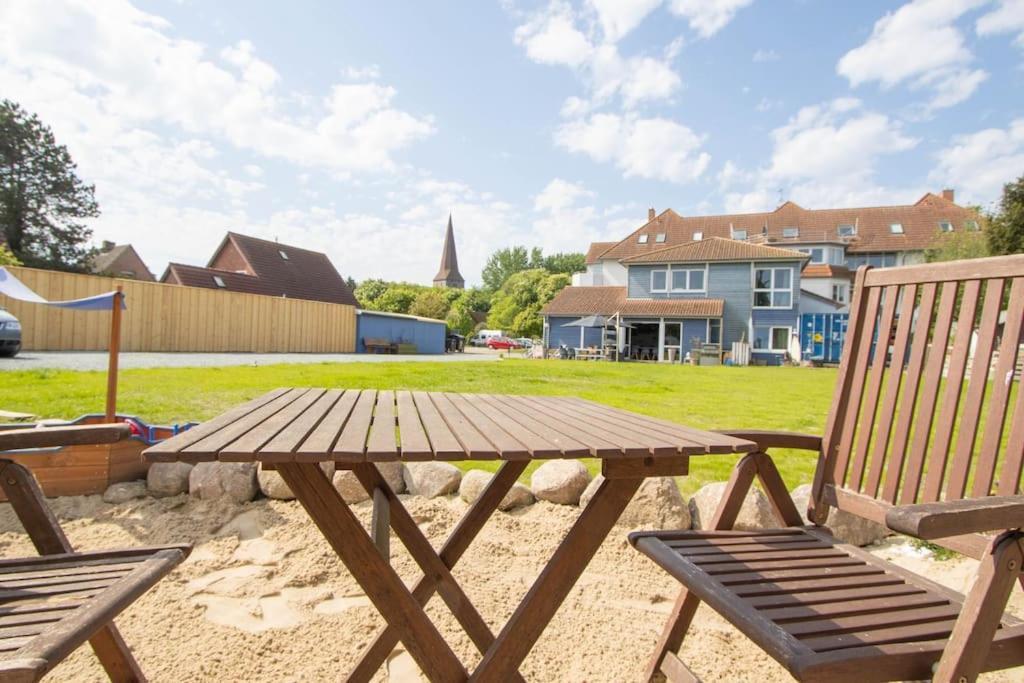Ferienwohnungen Fehmarn Mit Parkplatz In Petersdorf Extérieur photo